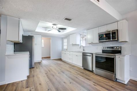 605 Jeff Davis Court Conroe TX 77302