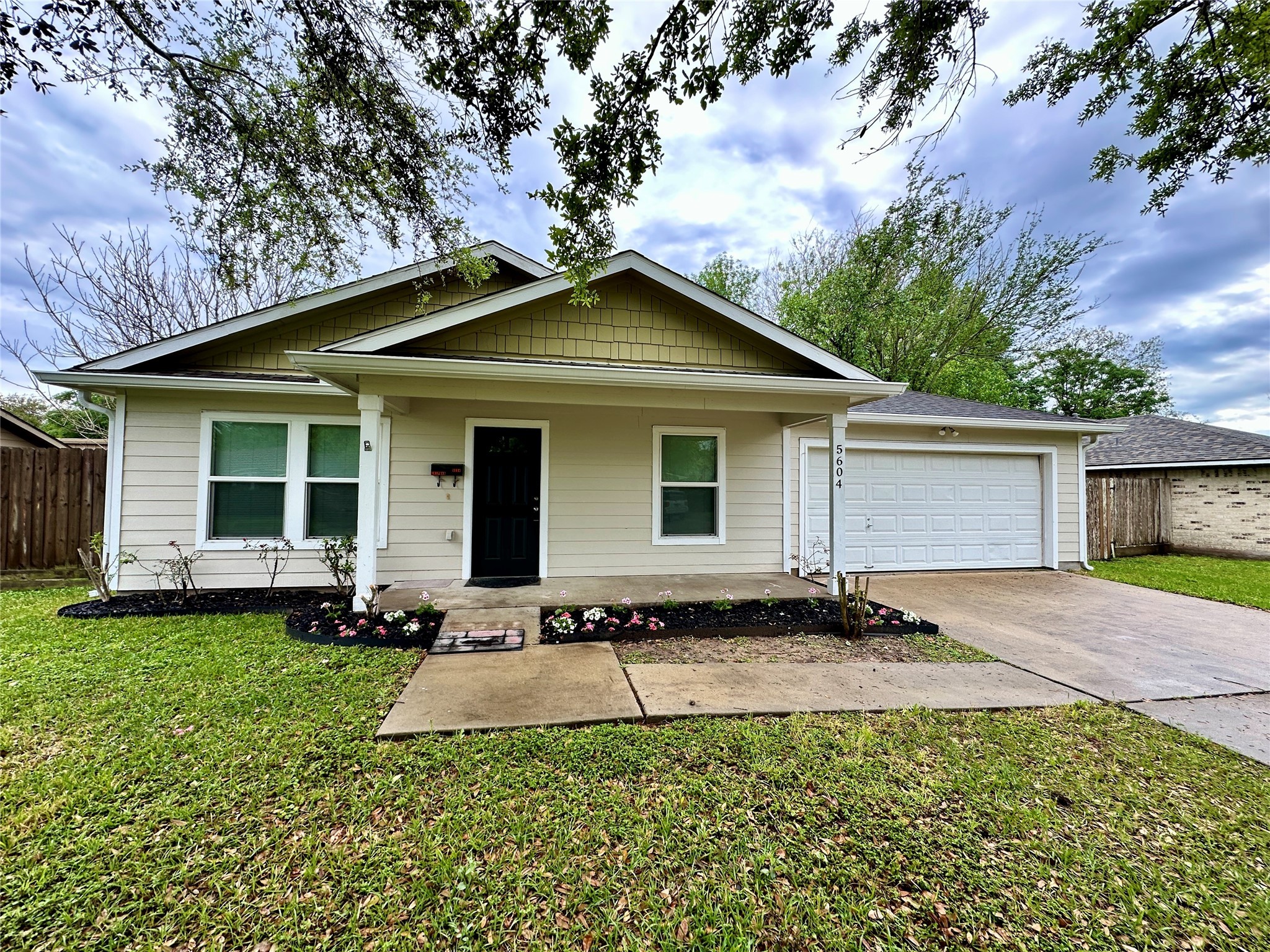 5604 Apple Springs Drive Pearland TX 77584