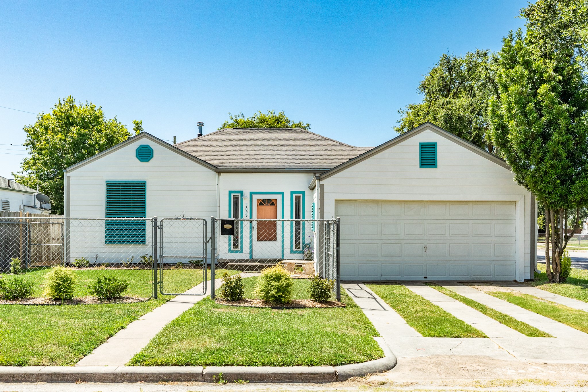 5027 Avenue N Galveston TX 77551
