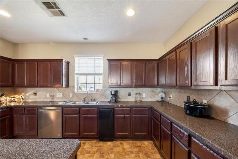 3418 Barbers Hill Road Highlands TX 77562