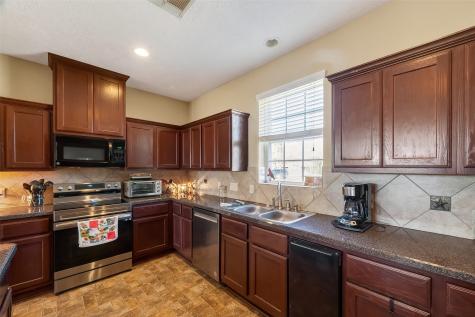 3418 Barbers Hill Road Highlands TX 77562