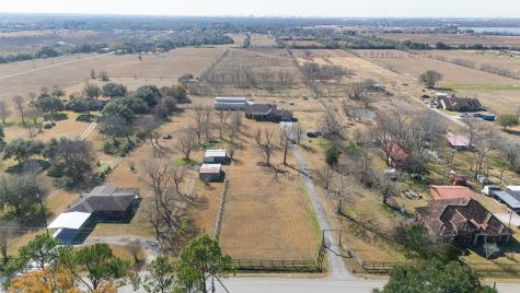 3418 Barbers Hill Road Highlands TX 77562