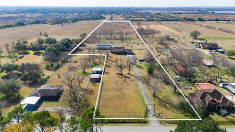 3418 Barbers Hill Road Highlands TX 77562