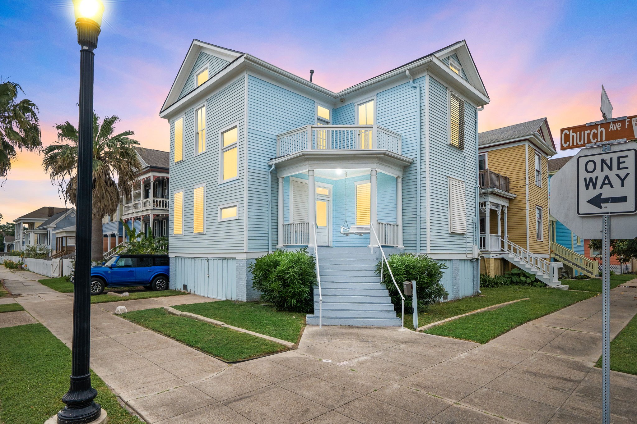 519 13th Street Galveston TX 77550