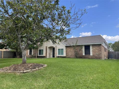 610 Tanglewood Drive Friendswood TX 77546