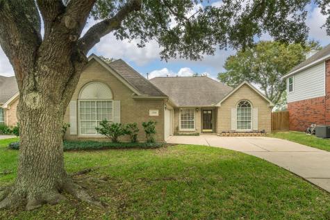 2908 Meadow Brook Drive League City TX 77573