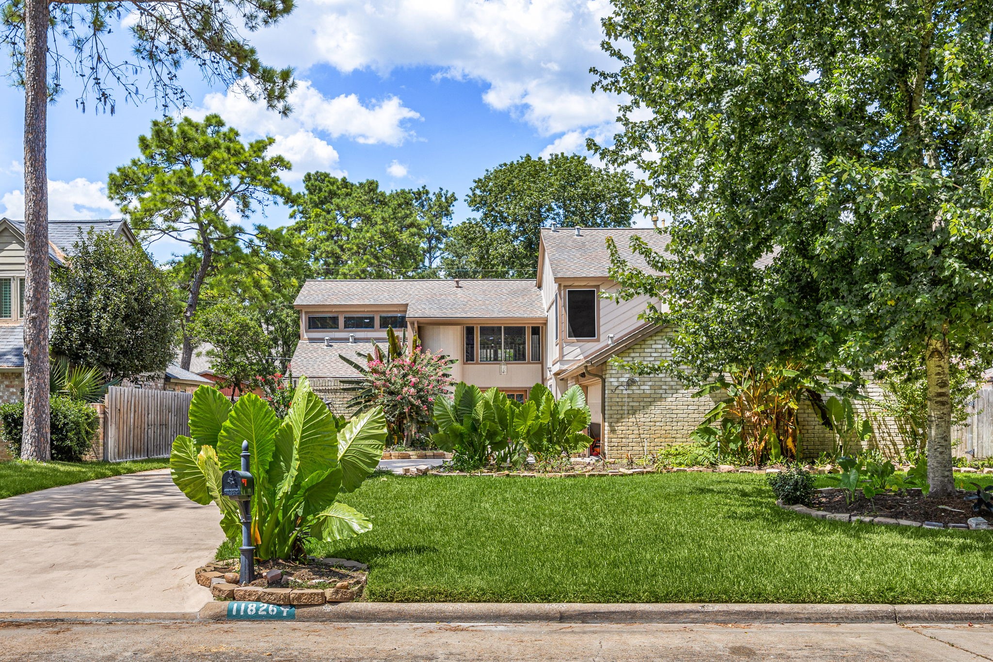 11826 Oakcroft Drive Houston TX 77070