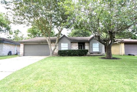 9911 Hummingbird Street La Porte TX 77571