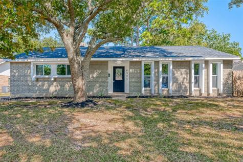 4327 Peridot Lane Friendswood TX 77546
