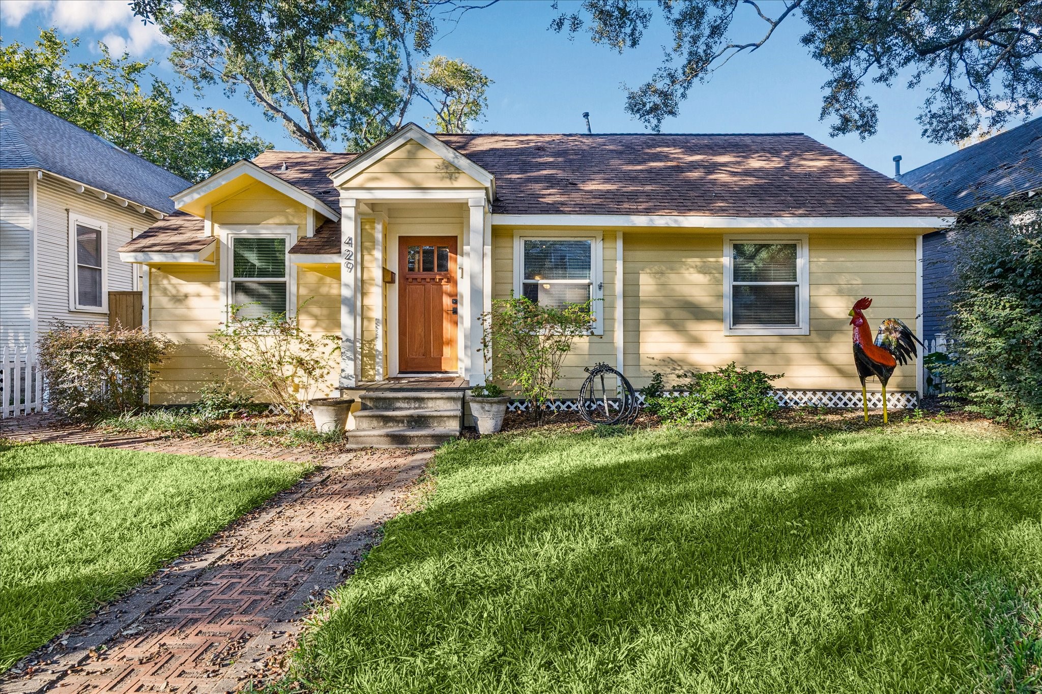 429 W 22nd Street Houston TX 77008