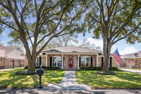 10811 Chevy Chase Drive Houston TX 77042