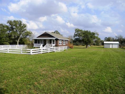 26990 Robinson Road Hempstead TX 77445