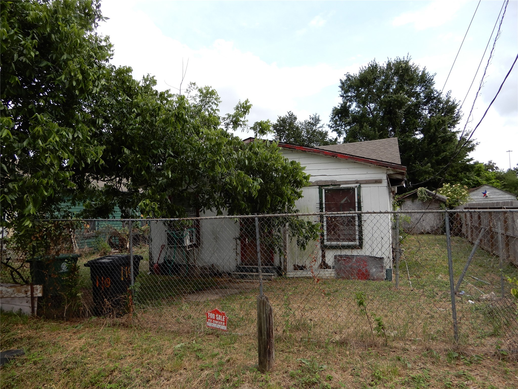 110 Frawley Street Houston TX 77009