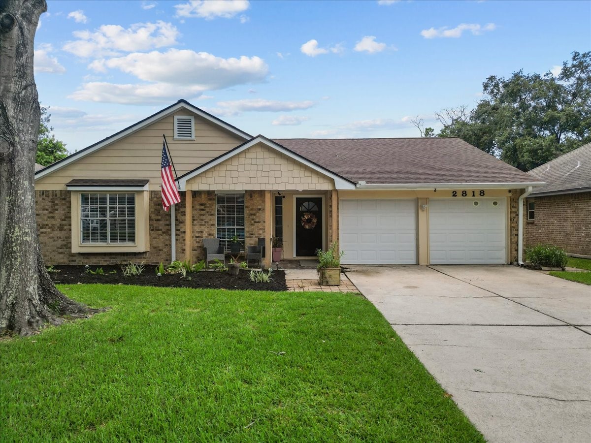 2818 Pine Mills Drive League City TX 77573
