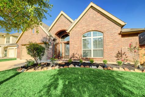 1815 Emerald Trace Lane Pearland TX 77584