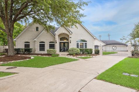 2706 Tampa Street Friendswood TX 77546