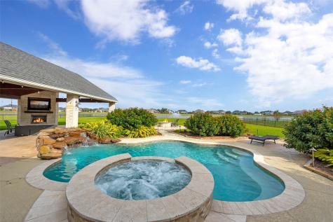 1860 Lake Landing Drive League City TX 77573