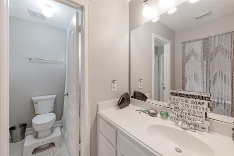 1860 Lake Landing Drive League City TX 77573