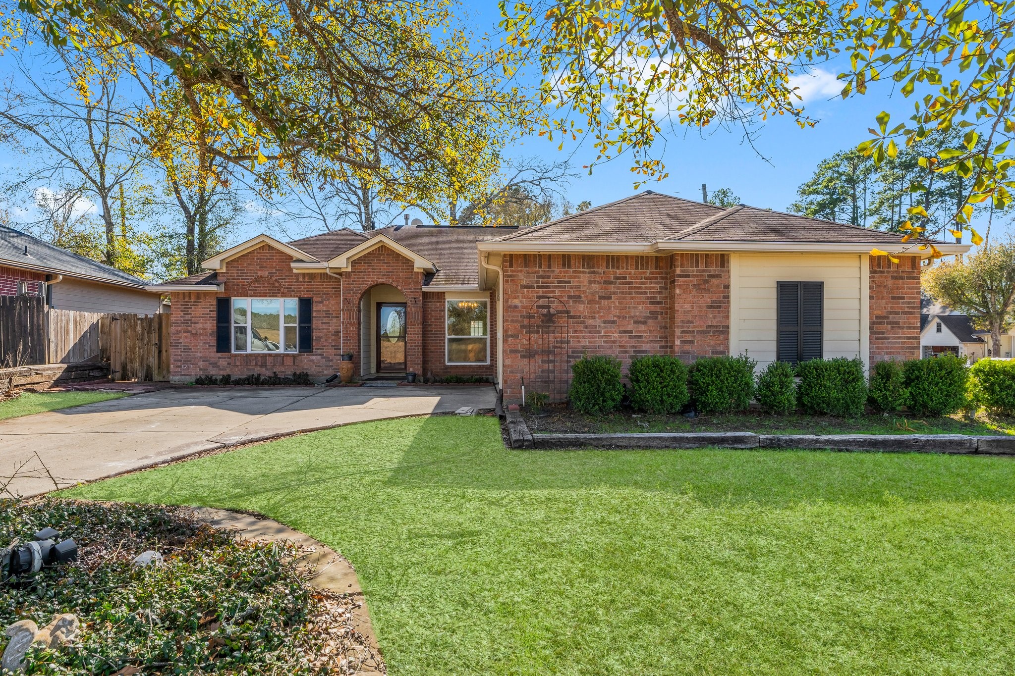 12105 La Salle Crossing Conroe TX 77304