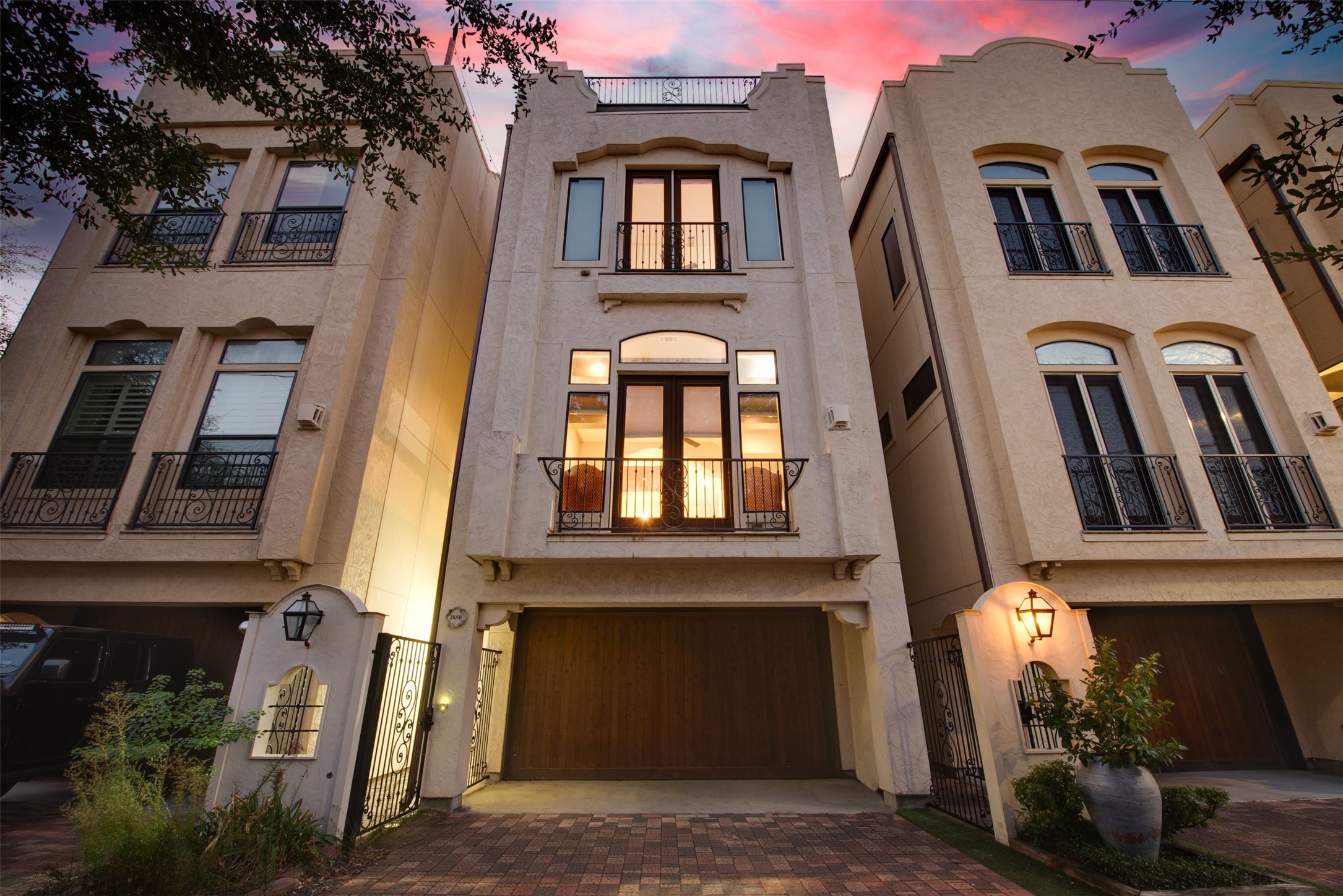2503 Couch Street B Houston TX 77008