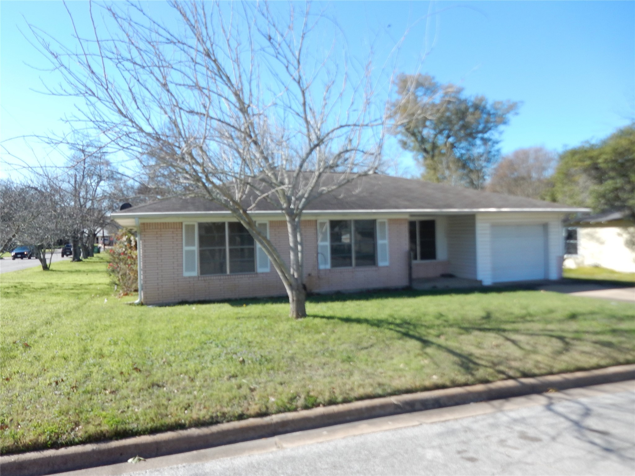 1206 Washington Street Brenham TX 77833