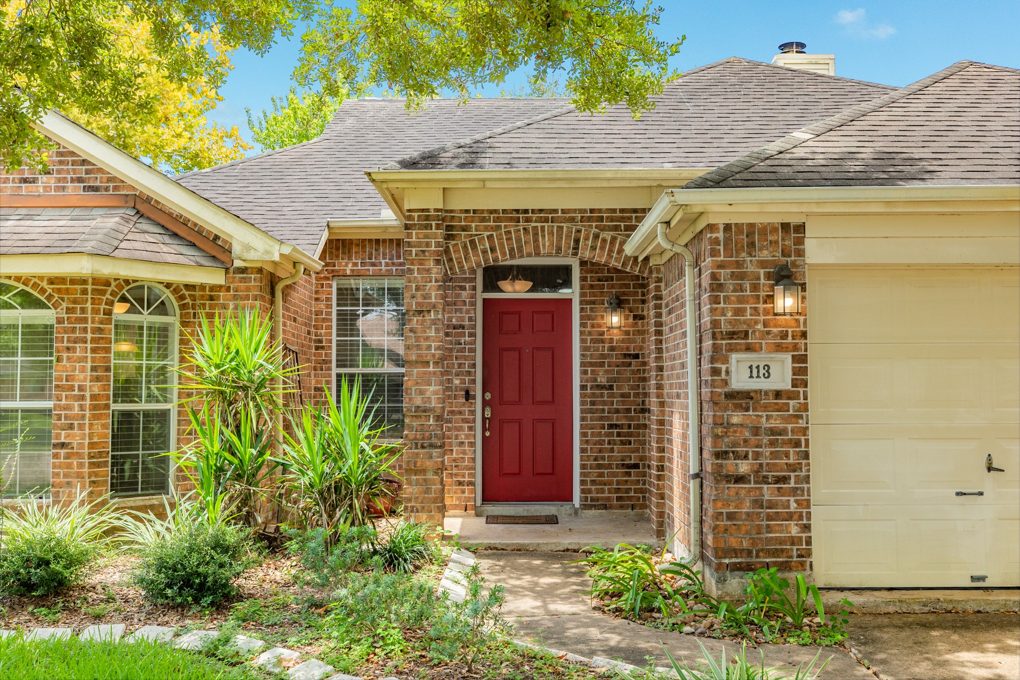 113 Plum Circle Lake Jackson TX 77566