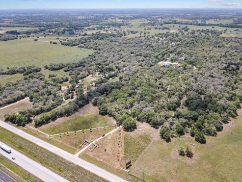 2512 Interstate 10 Weimar TX 78962