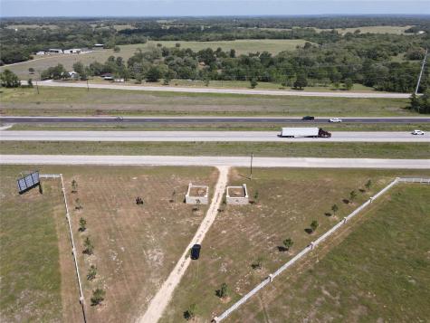 2512 Interstate 10 Weimar TX 78962