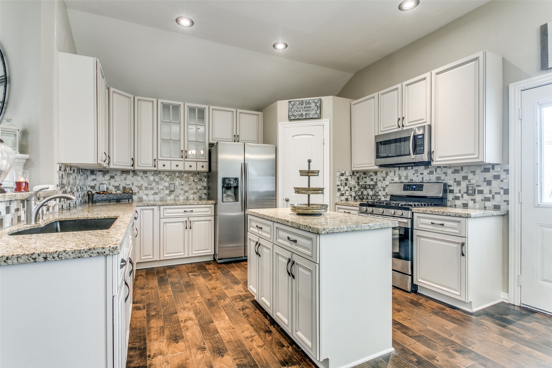 229 Seascape Lane Dickinson TX 77539