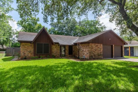 1515 Avenue D Danbury TX 77534