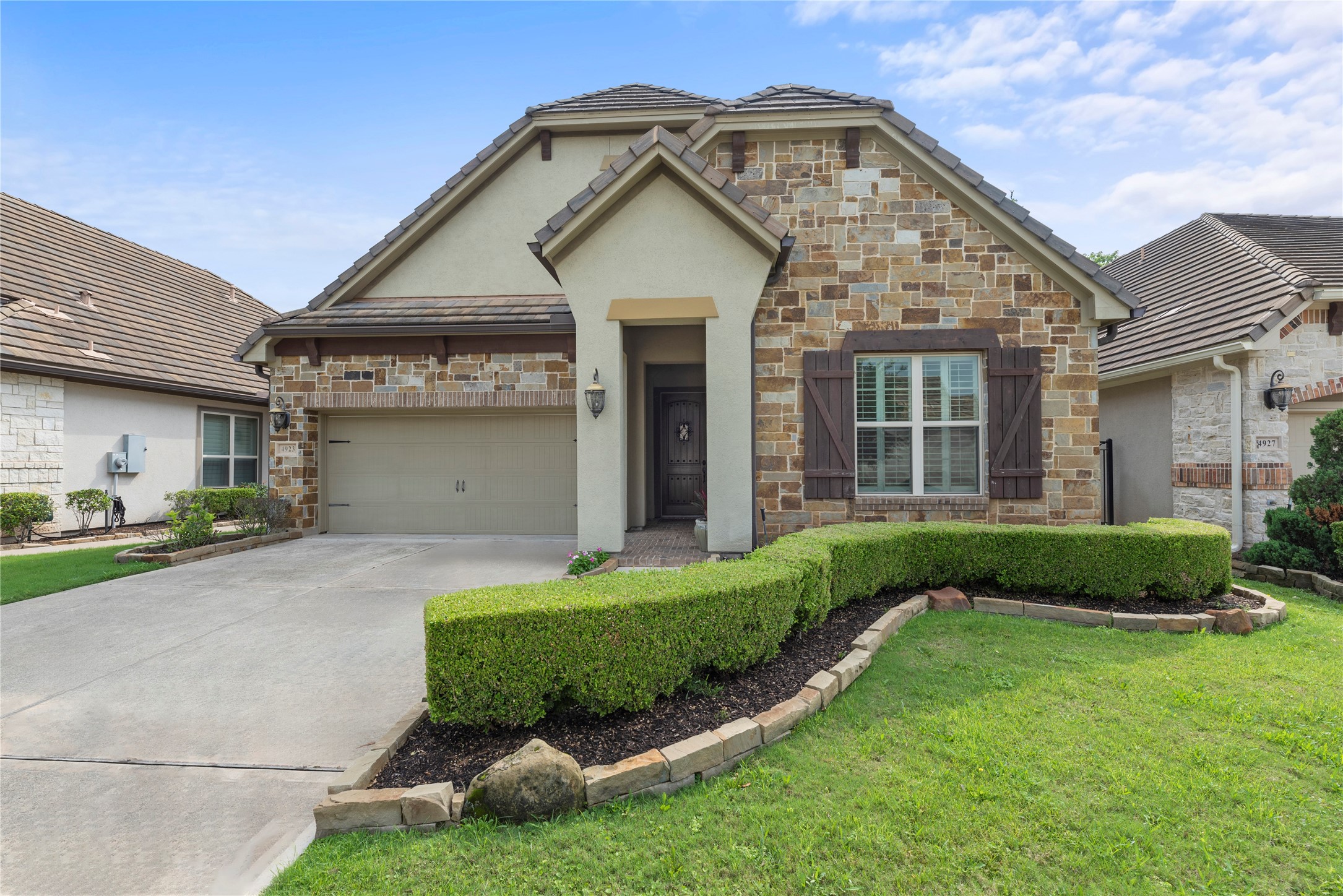 4923 Sweet Grove Ridge Lane Sugar Land TX 77479