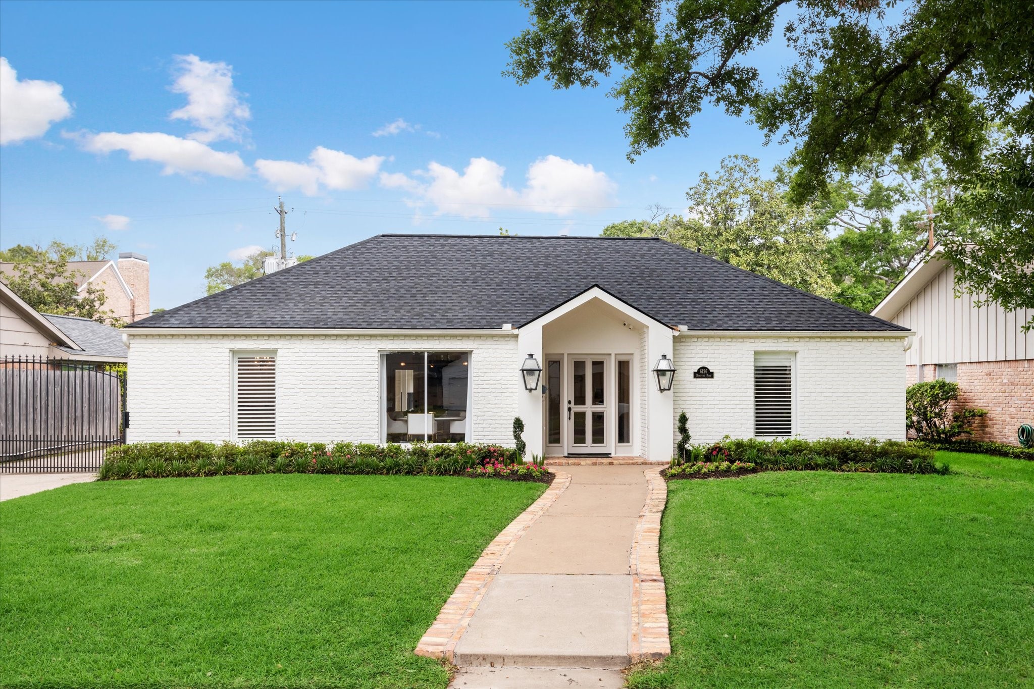 6126 Burgoyne Road Houston TX 77057