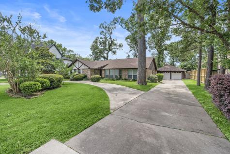 1415 Huge Oaks Street Houston TX 77055