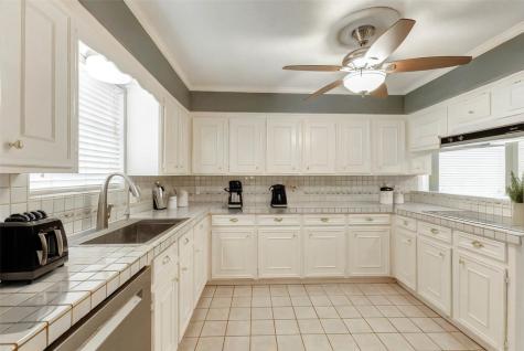 18103 Ravenfield Drive Houston TX 77084