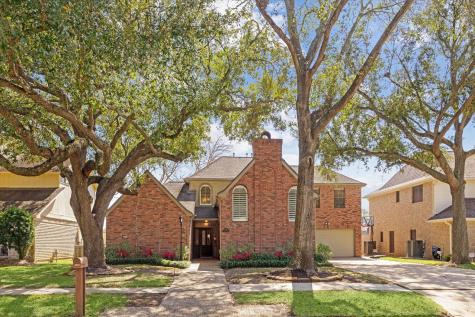 1746 Carriage Way Sugar Land TX 77478