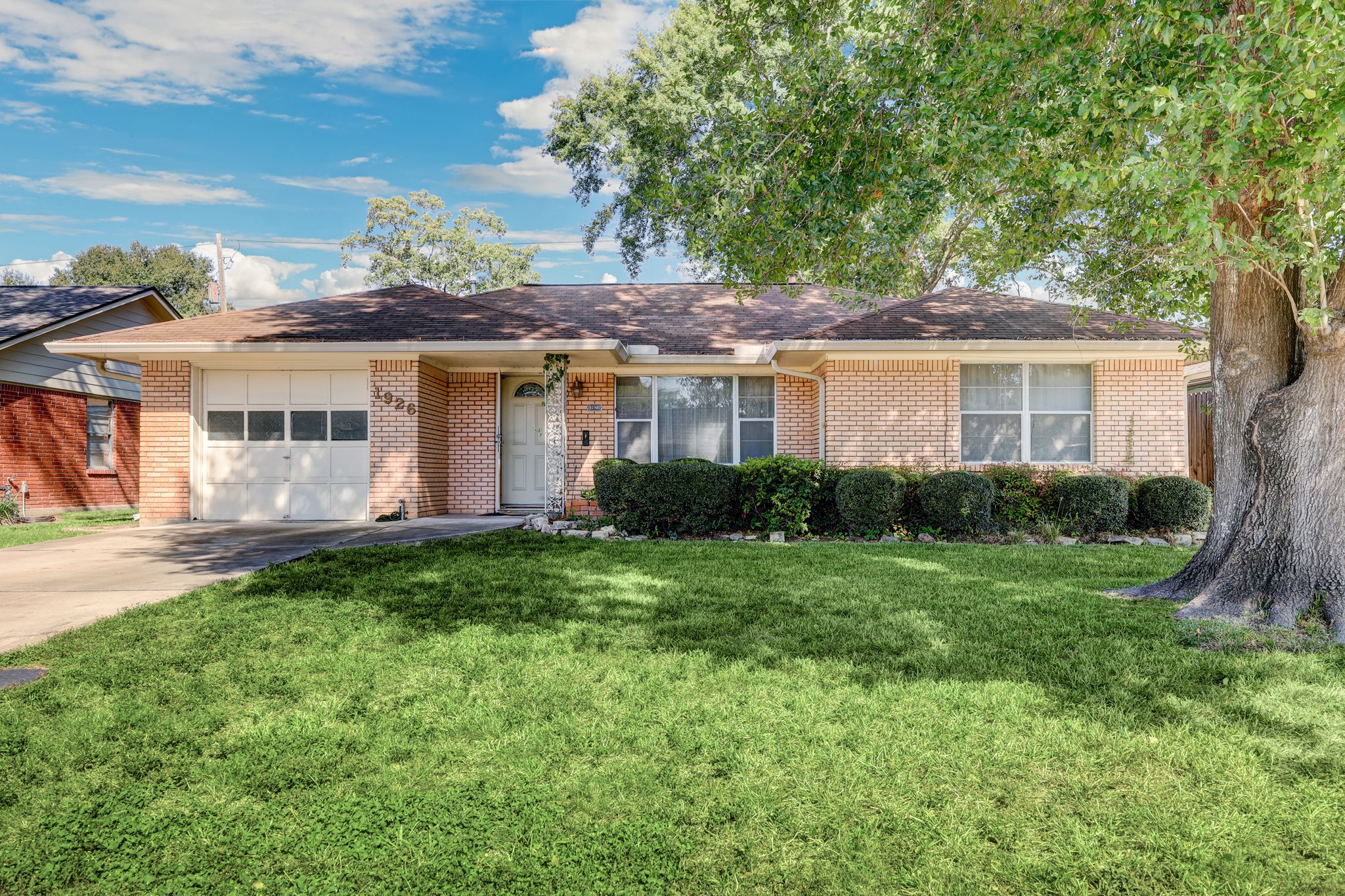 1926 Viking Drive Houston TX 77018