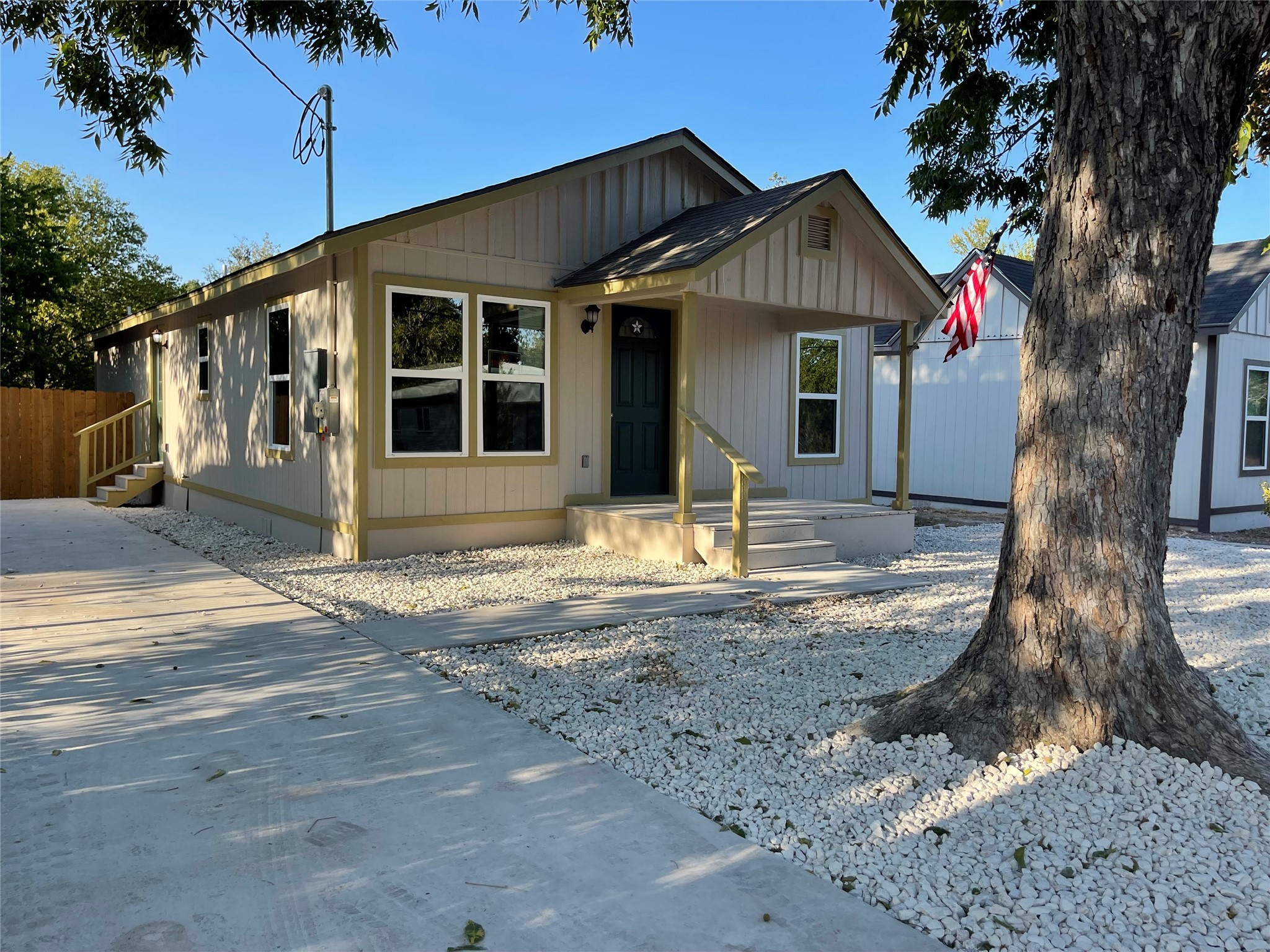 514 Mitchell Avenue Seguin TX 78155