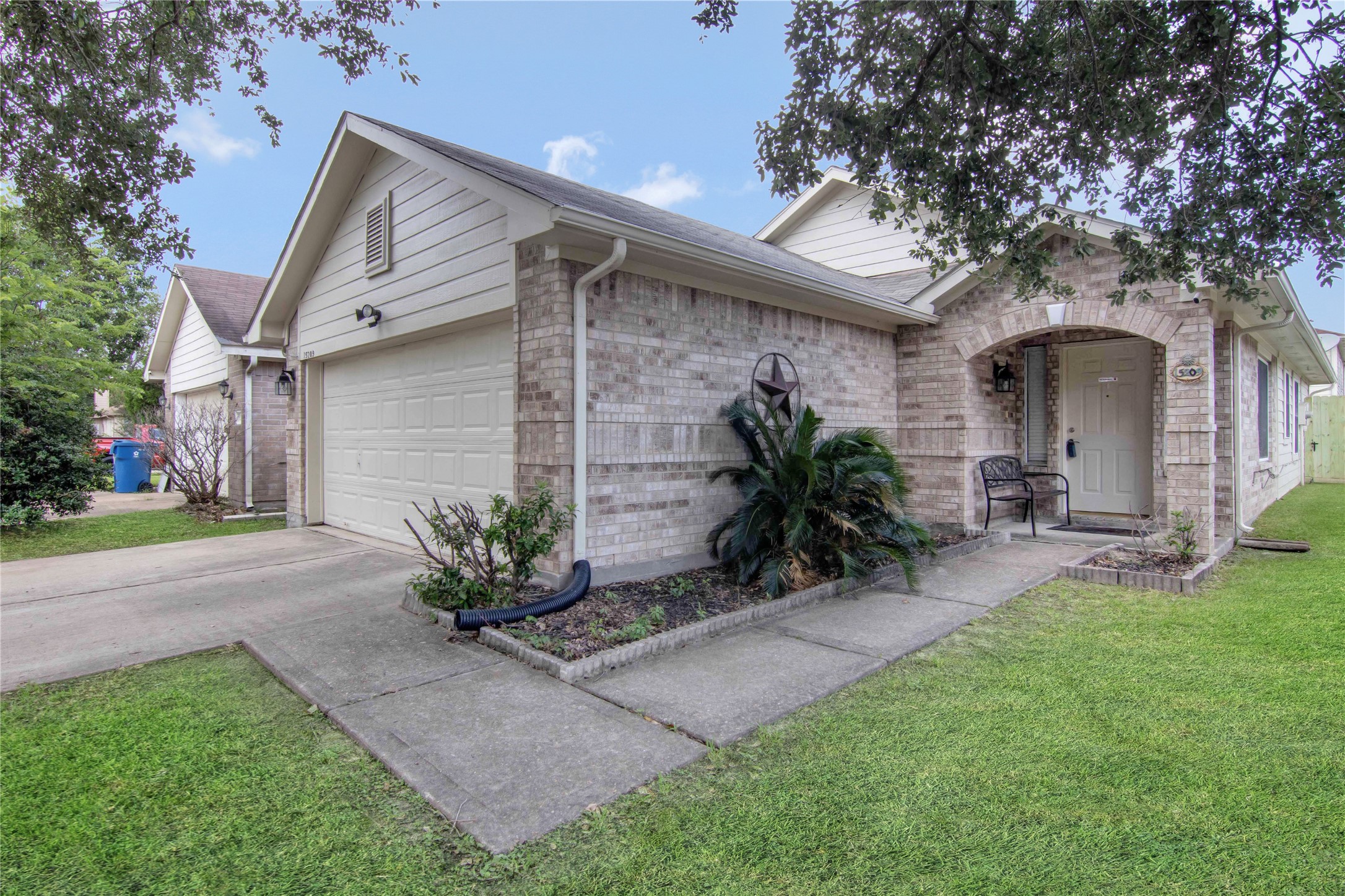 15209 Grassington Drive Channelview TX 77530