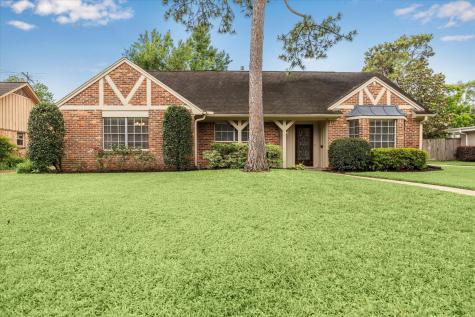 12427 Woodthorpe Lane Houston TX 77024