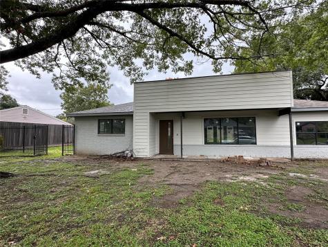 5615 Cerritos Drive Houston TX 77035
