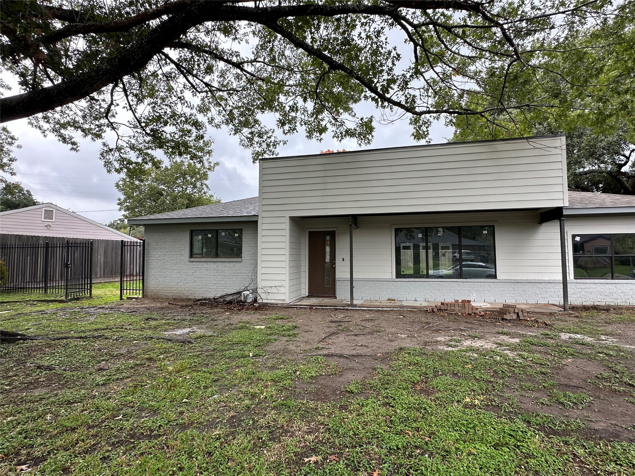 5615 Cerritos Drive Houston TX 77035