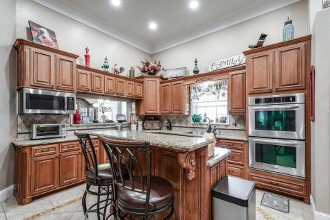 11105 Crockett Martin Road Conroe TX 77306