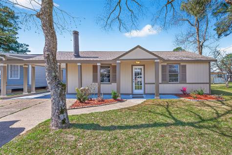 323 Lake Livingston Drive Livingston TX 77351