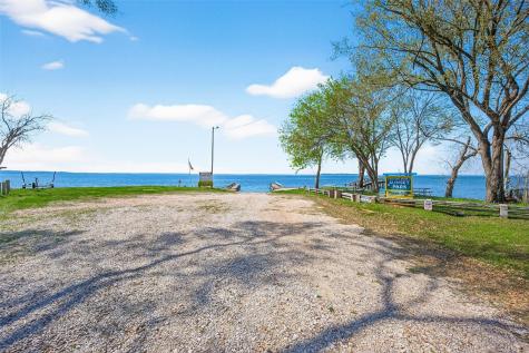 323 Lake Livingston Drive Livingston TX 77351