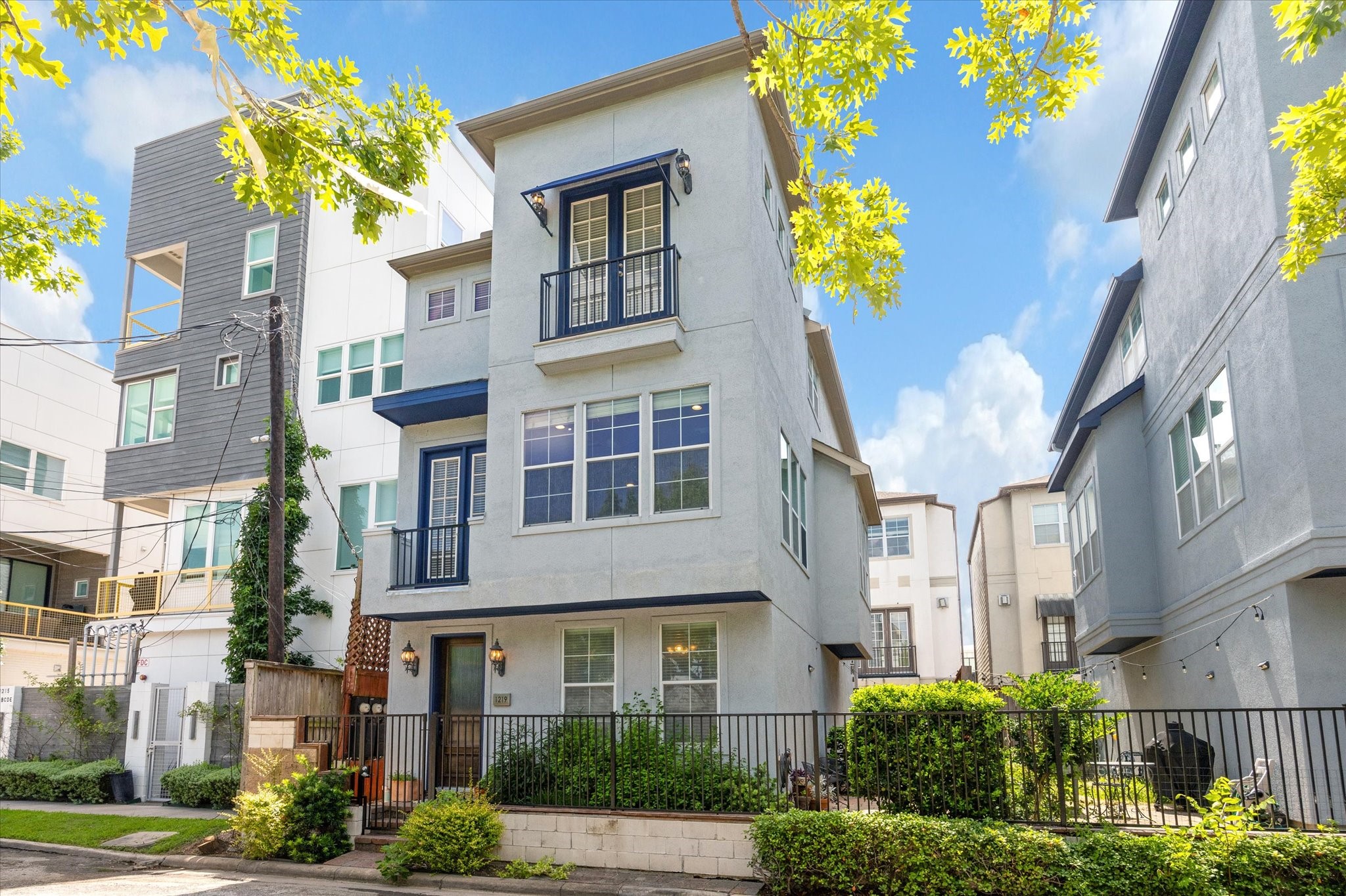 1219 Hickory Street Houston TX 77007