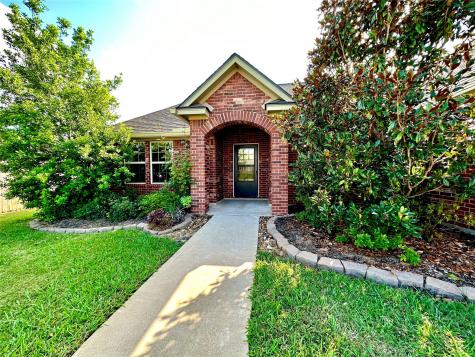 54 Cinnamon Court Lake Jackson TX 77566