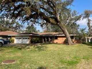 613 Magnolia Street Lake Jackson TX 77566