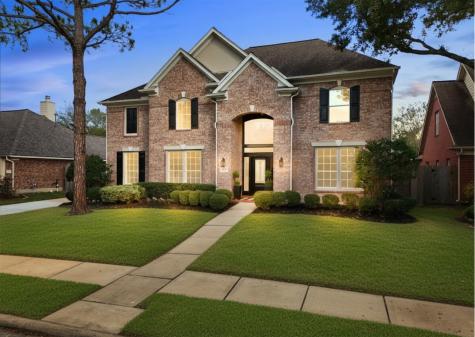 4006 Blue Jasmine Court Houston TX 77059