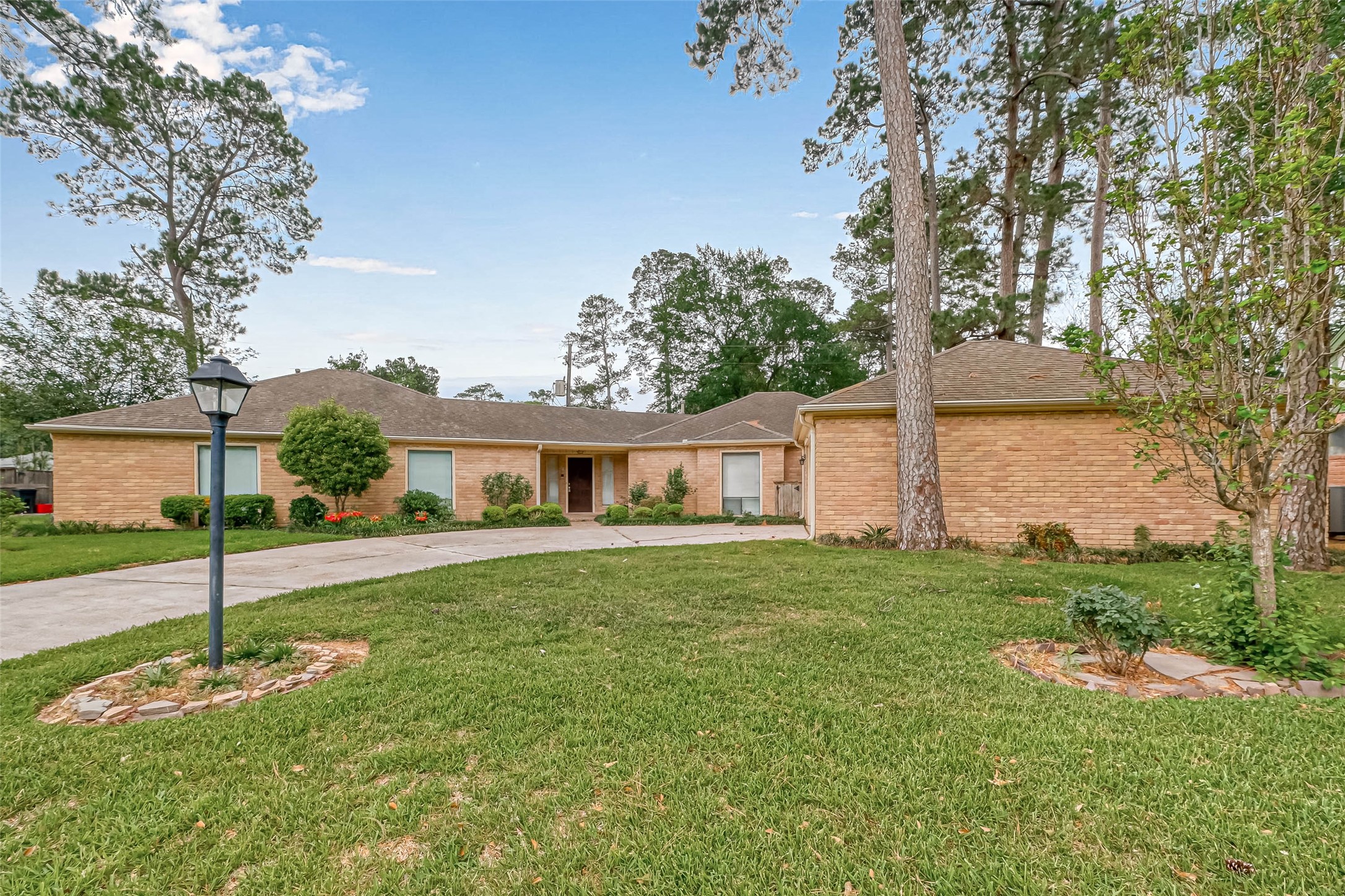 6907 King Arthur Court Spring TX 77379
