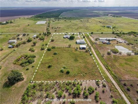 5004 County Road 1432 Aransas Pass TX 78336